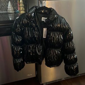 Steve Madden black shiny puffer coat size M